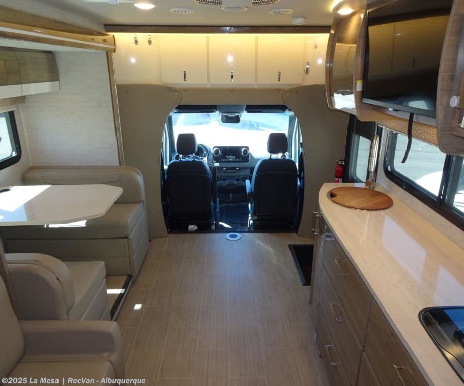 Contact us now about this 2021 Jayco Melbourne 24RP! 2021 Melbourne 24RP by Jayco from La Mesa | RecVan - Albuquerque in Albuquerque, New Mexico