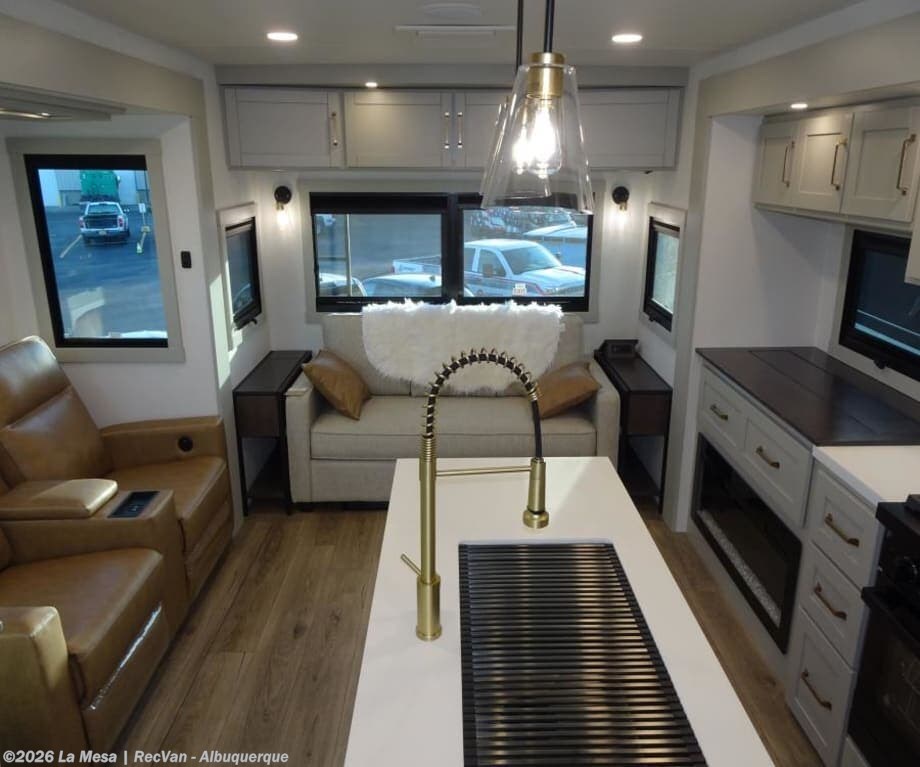Call now about this 2026 Brinkley RV Model Z AIR 310! 2026 Brinkley RV Model Z AIR 310 - New Travel Trailer For Sale by La Mesa | RecVan - Albuquerque in Albuquerque, New Mexico