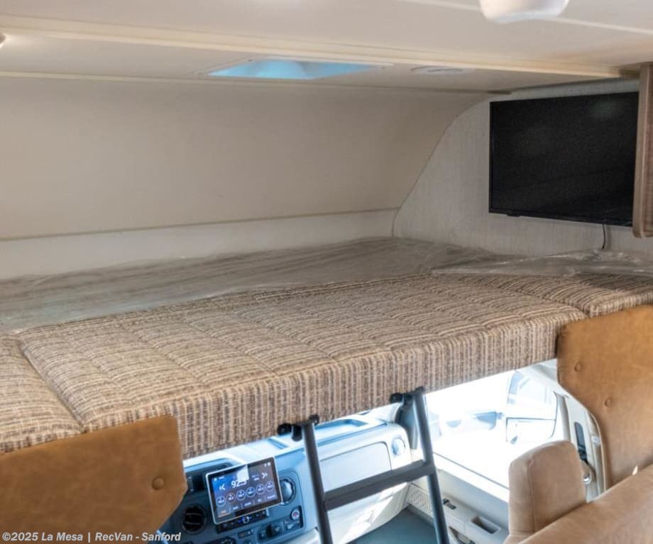 New 2026 Winnebago Minnie Winnie WF326NP available in Sanford, Florida