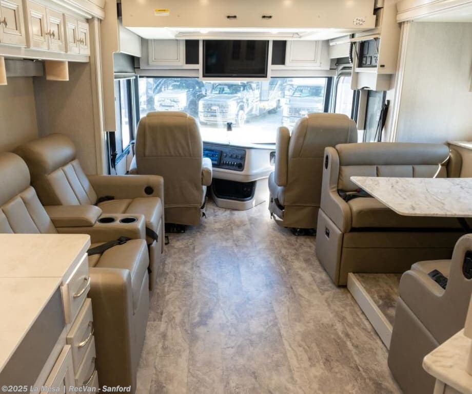 Contact us now about this 2022 Holiday Rambler Nautica 33TL! 2022 Nautica 33TL by Holiday Rambler from La Mesa | RecVan - Sanford in Sanford, Florida