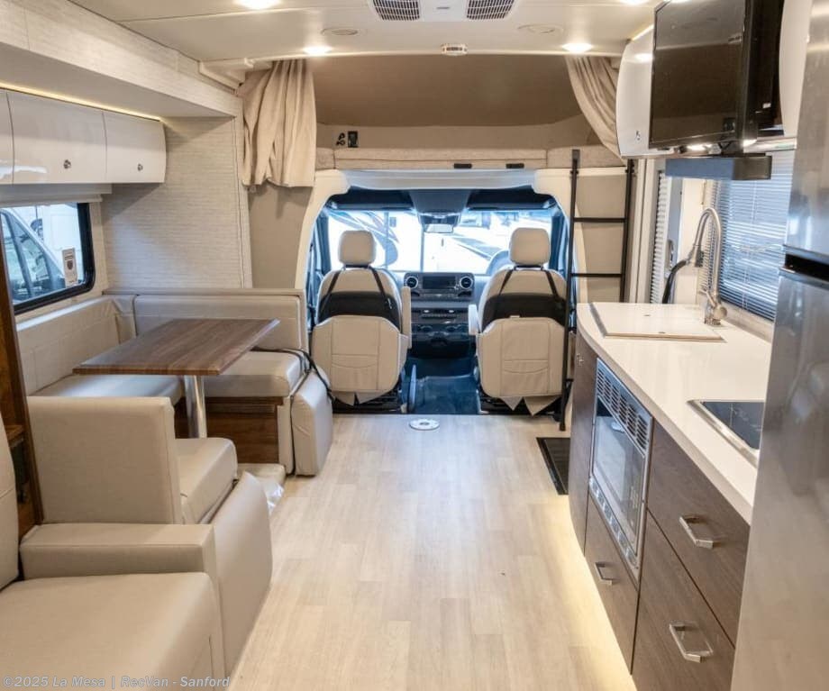 Contact us now about this 2022 Winnebago View 24D! 2022 View 24D by Winnebago from La Mesa | RecVan - Sanford in Sanford, Florida