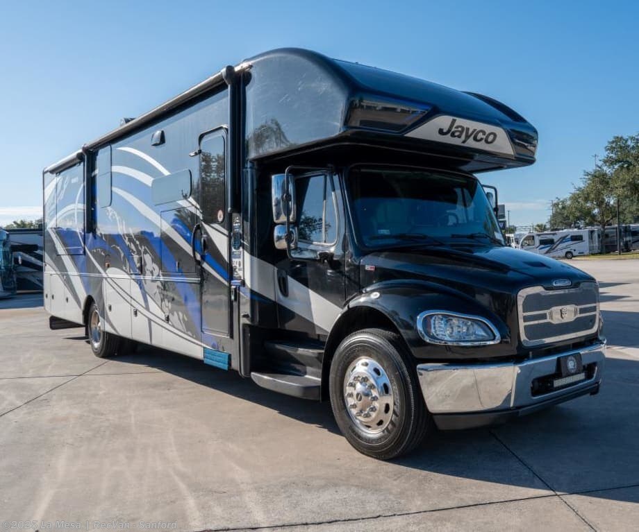 Email now about this 2022 Jayco Seneca 37K! Used 2022 Jayco Seneca 37K available in Sanford, Florida