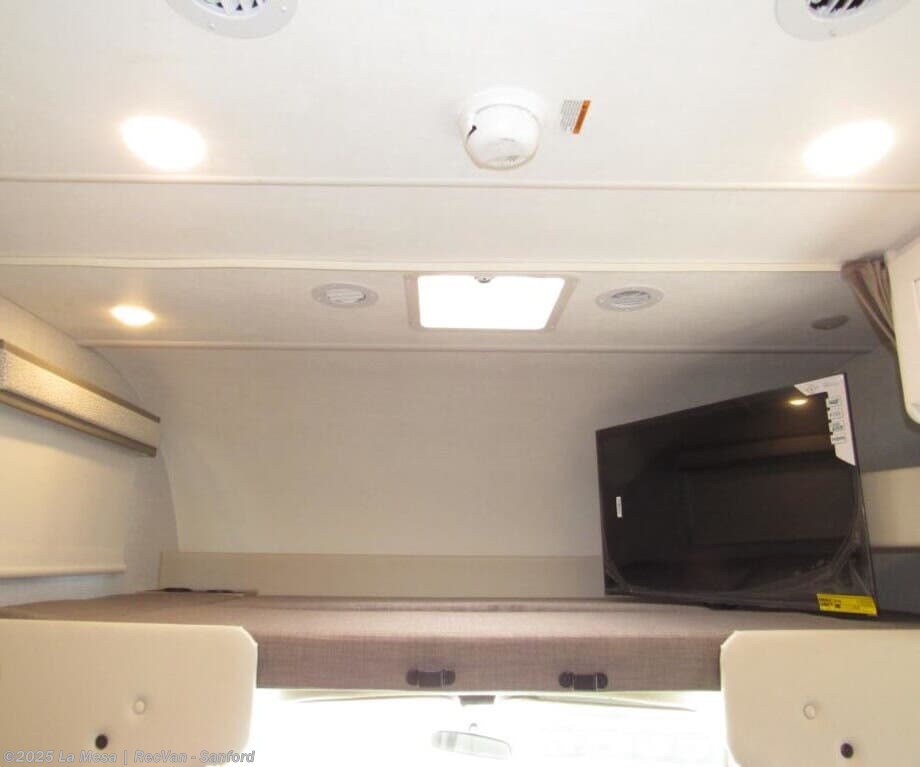 New 2026 Thor Motor Coach Chateau 31H available in Sanford, Florida