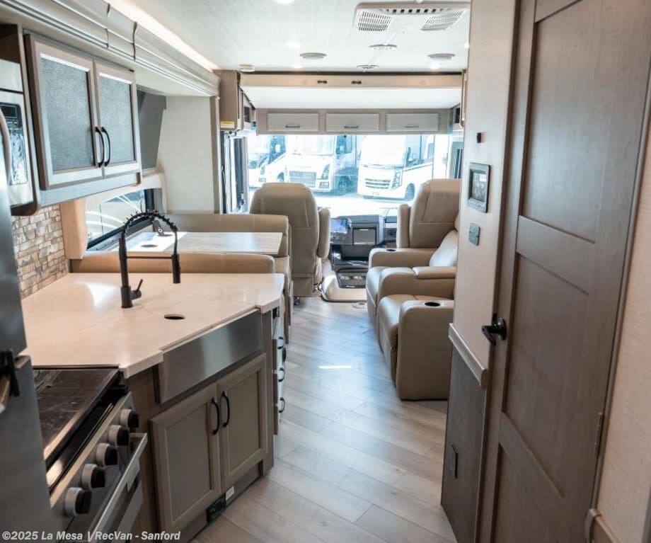Contact us now about this 2024 Fleetwood Fortis 33HB! 2024 Fortis 33HB by Fleetwood from La Mesa | RecVan - Sanford in Sanford, Florida