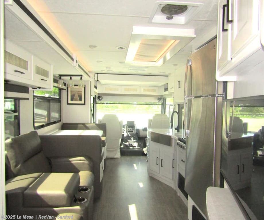 Contact us now about this 2024 Coachmen Encore 325SS! 2024 Encore 325SS by Coachmen from La Mesa | RecVan - Sanford in Sanford, Florida