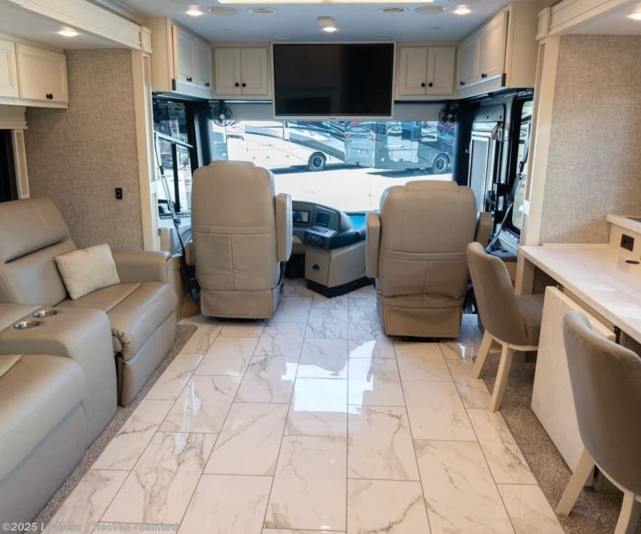 Contact us now about this 2024 Tiffin Allegro Red 33AA! 2024 Allegro Red 33AA by Tiffin from La Mesa | RecVan - Sanford in Sanford, Florida