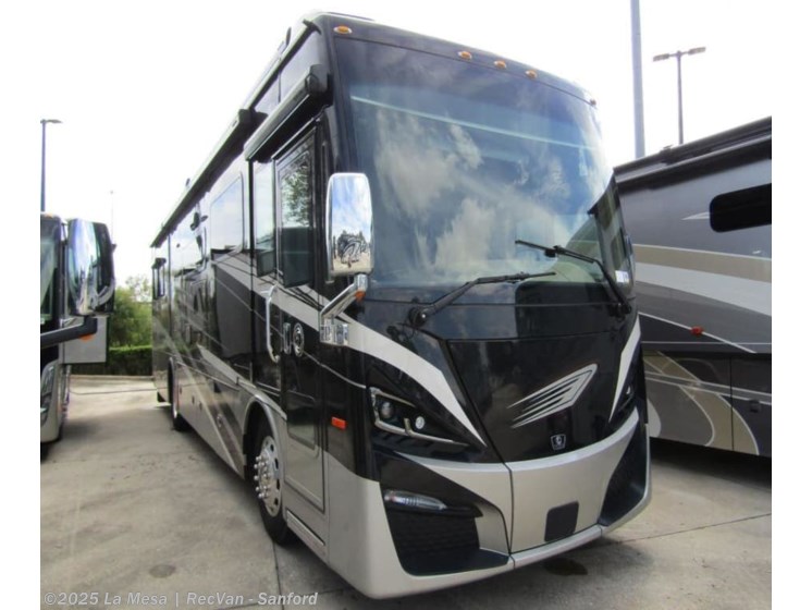 Email now about this 2022 Tiffin Phaeton 36SH! Used 2022 Tiffin Phaeton 36SH available in Sanford, Florida