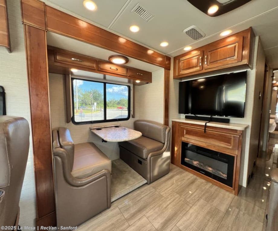 Contact us now about this 2020 Entegra Coach Reatta 37MB! 2020 Reatta 37MB by Entegra Coach from La Mesa | RecVan - Sanford in Sanford, Florida