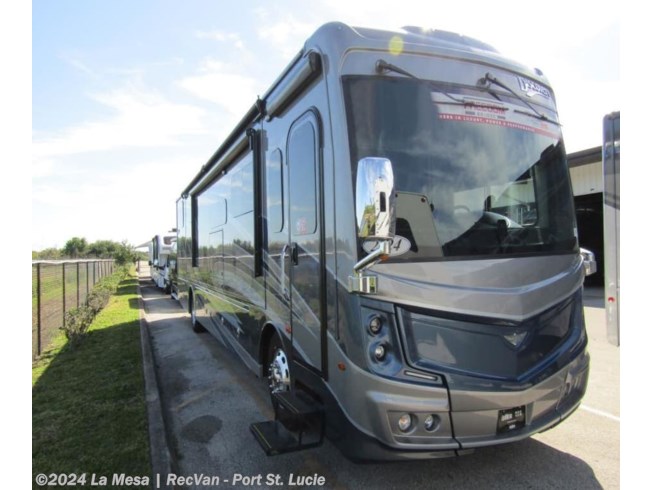 New 2024 Fleetwood Discovery 38W available in  Port St. Lucie, Florida