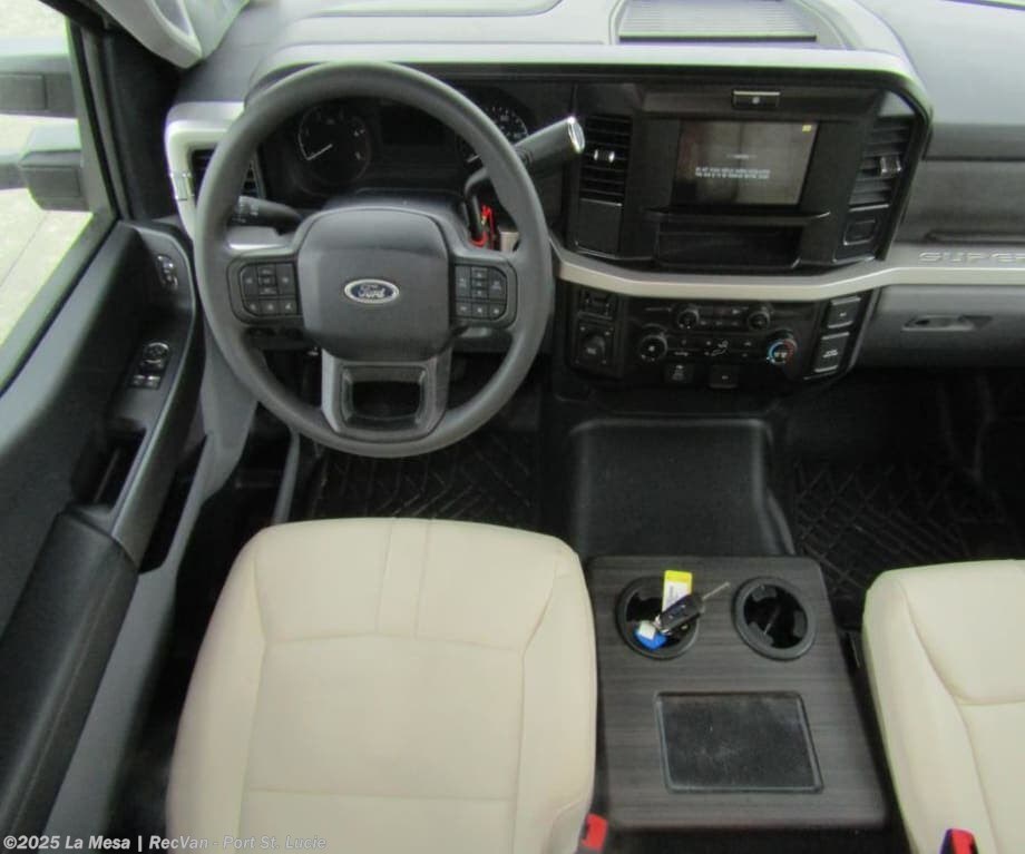 Call now about this 2025 Jayco Seneca XT 32U! 2025 Jayco Seneca XT 32U - New Class C For Sale by La Mesa | RecVan - Port St. Lucie in Port St. Lucie, Florida