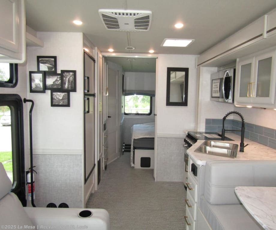 New 2026 Fleetwood Flair 28A available in Port St. Lucie, Florida