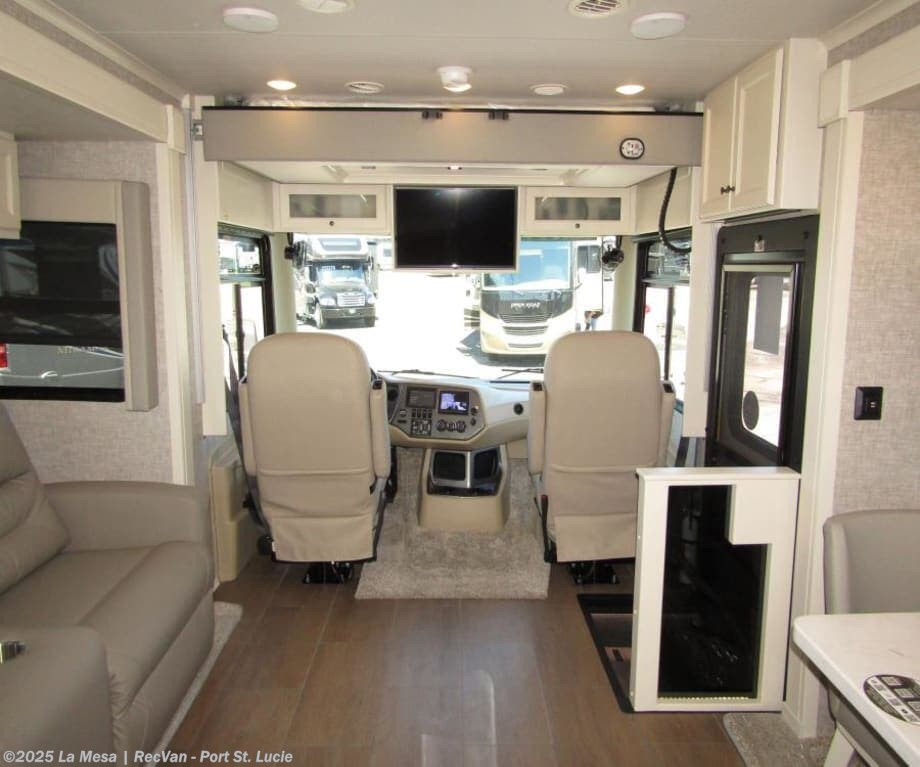 Contact us now about this 2025 Tiffin Allegro 34PA! 2025 Allegro 34PA by Tiffin from La Mesa | RecVan - Port St. Lucie in Port St. Lucie, Florida