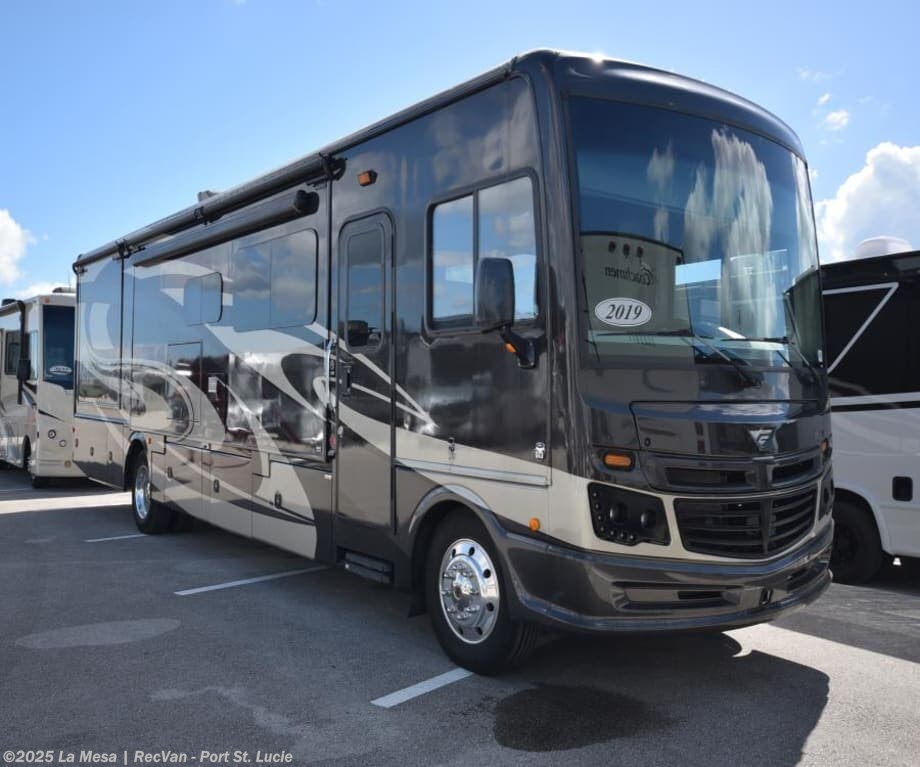 Email now about this 2019 Fleetwood Bounder 35P! Used 2019 Fleetwood Bounder 35P available in Port St. Lucie, Florida
