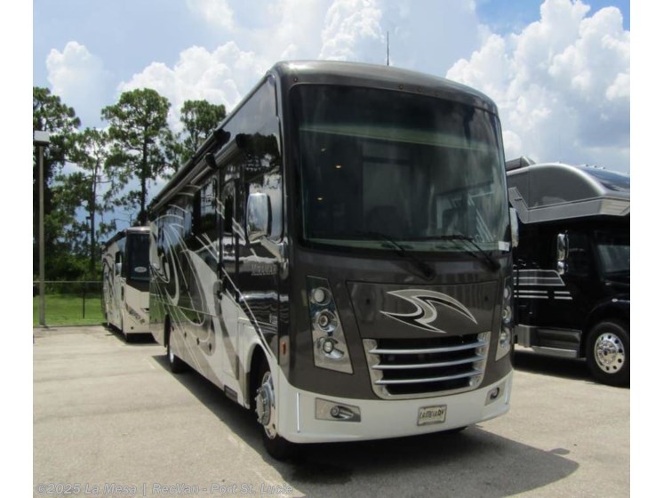 Email now about this 2021 Thor Motor Coach Miramar 35.2! Used 2021 Thor Motor Coach Miramar 35.2 available in Port St. Lucie, Florida
