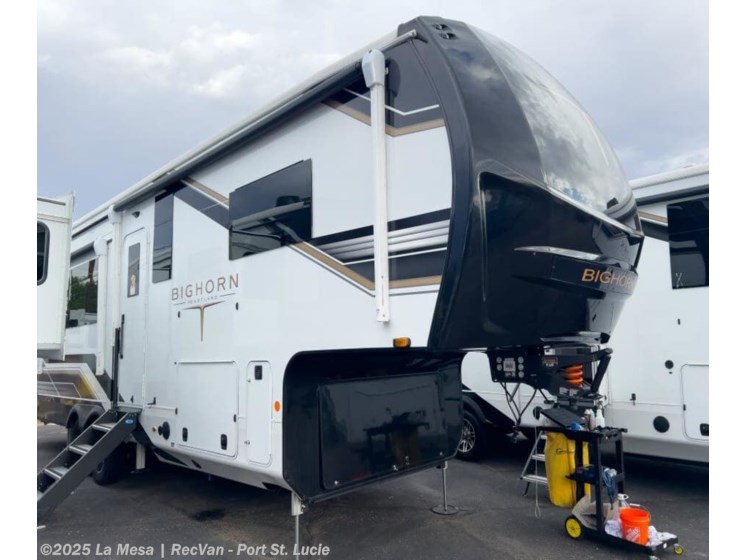 Email now about this 2026 Heartland Bighorn 31RL! New 2026 Heartland Bighorn 31RL available in Port St. Lucie, Florida