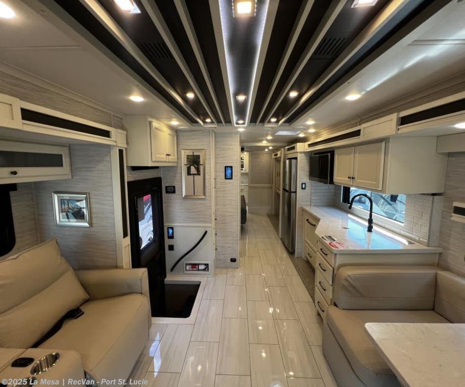 Contact us now about this 2026 Tiffin Allegro Bay 38BB! 2026 Allegro Bay 38BB by Tiffin from La Mesa | RecVan - Port St. Lucie in Port St. Lucie, Florida