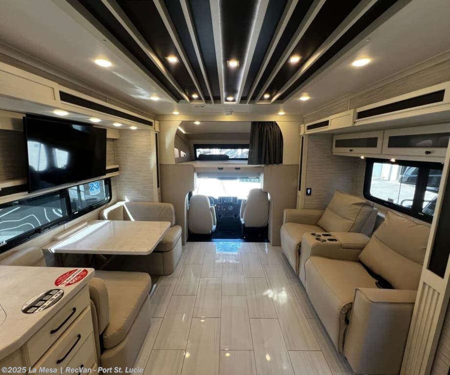 New 2026 Tiffin Allegro Bay 38BB available in Port St. Lucie, Florida