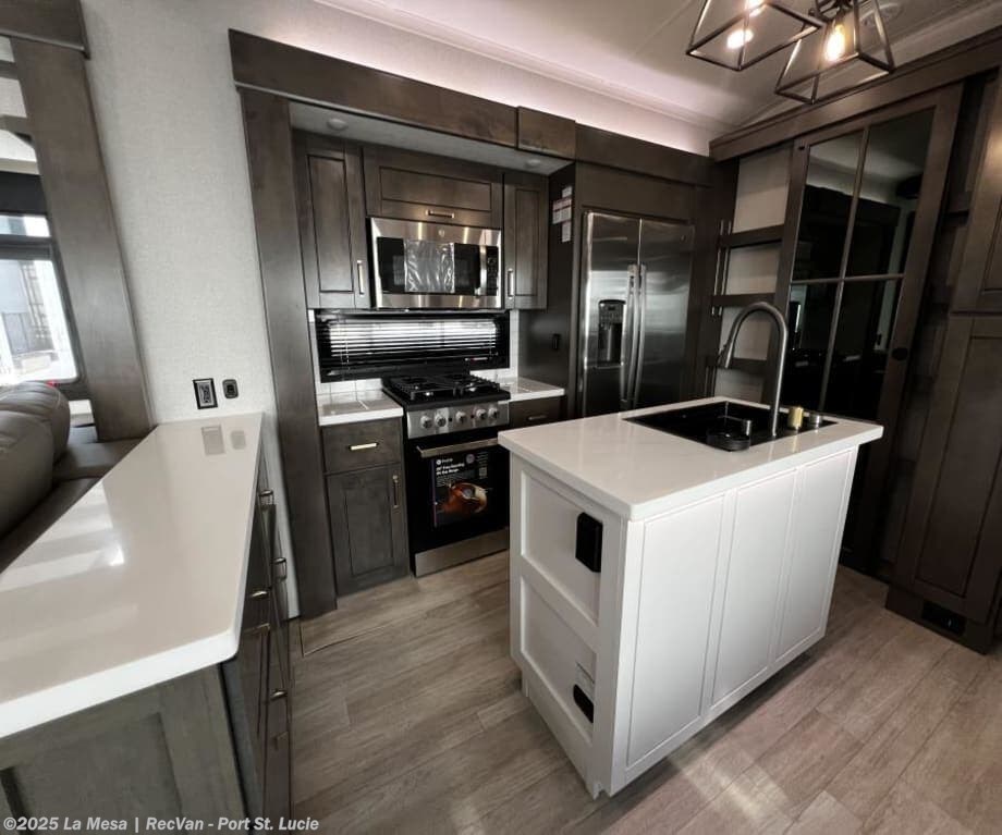 New 2026 Heartland Bighorn 38RE available in Port St. Lucie, Florida