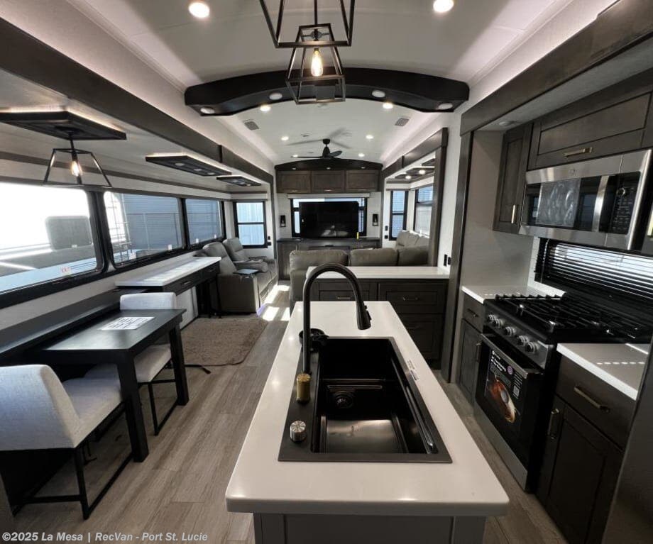 Contact us now about this 2026 Heartland Bighorn 38RE! 2026 Bighorn 38RE by Heartland from La Mesa | RecVan - Port St. Lucie in Port St. Lucie, Florida