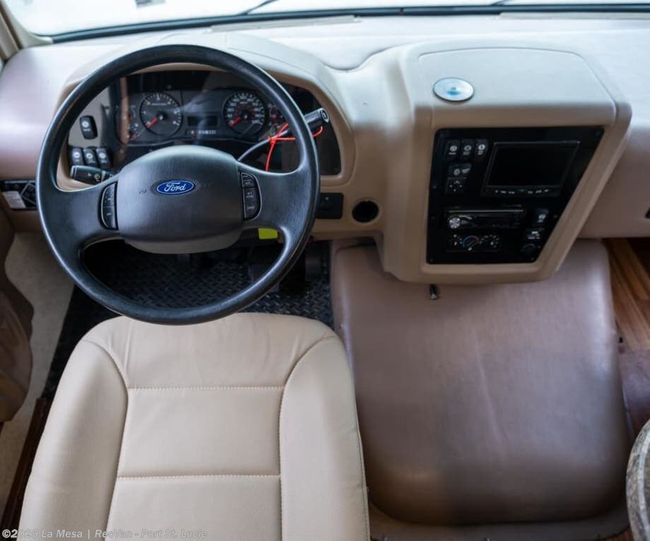 Call now about this 2015 Forest River Georgetown 270S! 2015 Forest River Georgetown 270S - Used Class A For Sale by La Mesa | RecVan - Port St. Lucie in Port St. Lucie, Florida