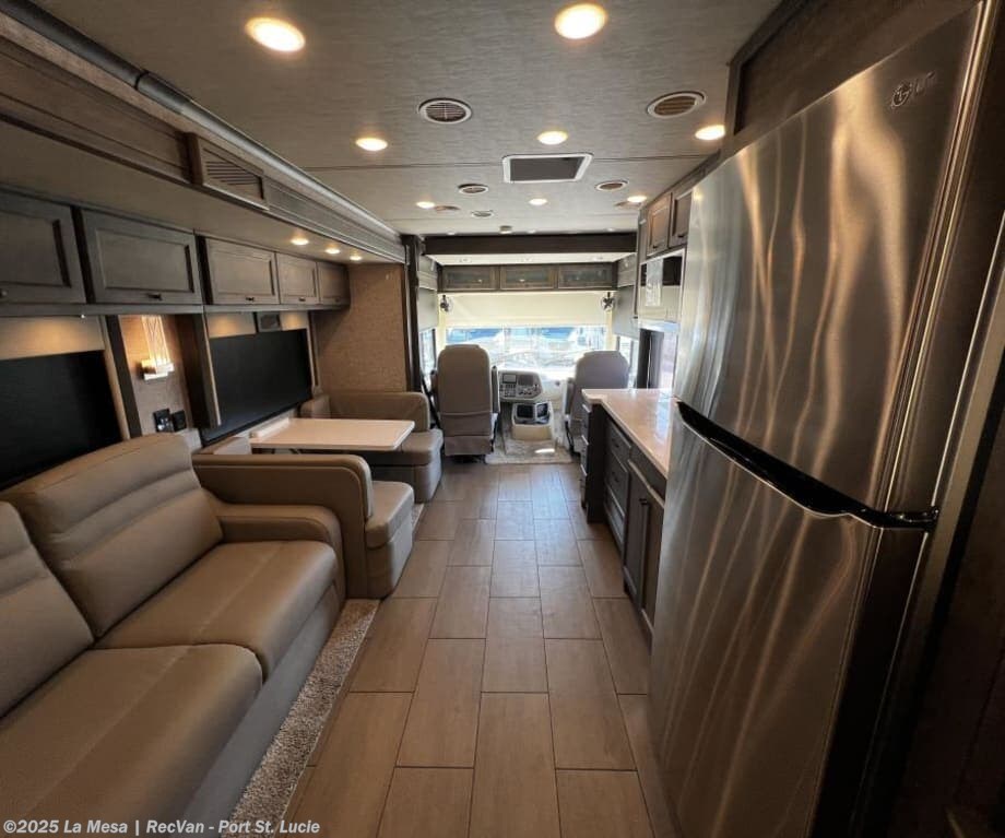 Contact us now about this 2023 Tiffin Allegro 36UA! 2023 Allegro 36UA by Tiffin from La Mesa | RecVan - Port St. Lucie in Port St. Lucie, Florida