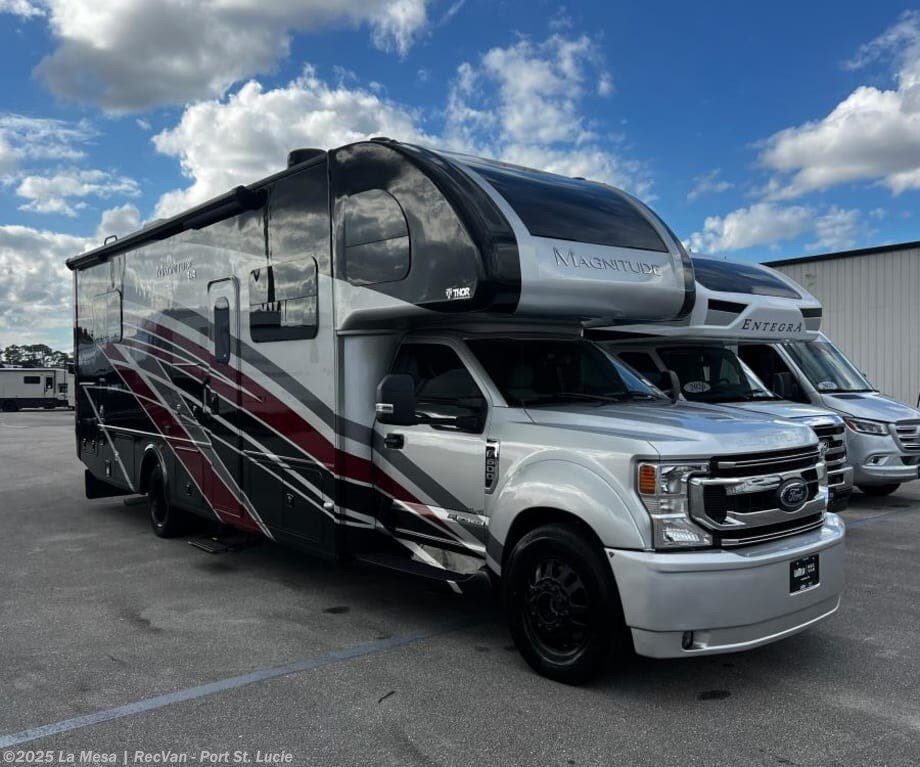 Email now about this 2024 Thor Motor Coach Magnitude LV35! Used 2024 Thor Motor Coach Magnitude LV35 available in Port St. Lucie, Florida