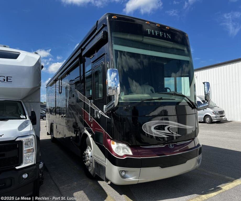 Email now about this 2018 Tiffin Allegro Bus 40SP! Used 2018 Tiffin Allegro Bus 40SP available in Port St. Lucie, Florida