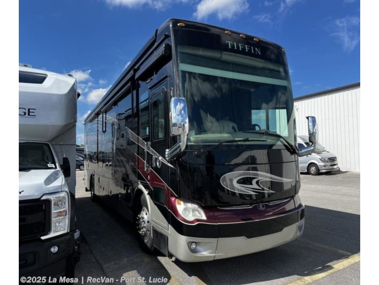 Email now about this 2018 Tiffin Allegro Bus 40SP! Used 2018 Tiffin Allegro Bus 40SP available in Port St. Lucie, Florida