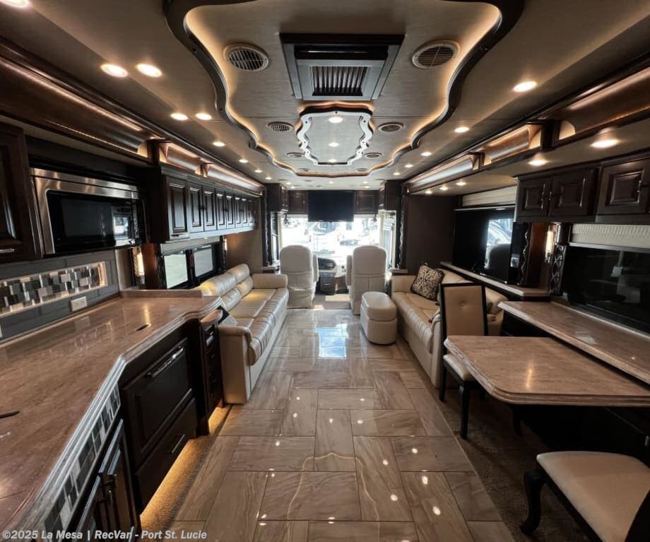 Contact us now about this 2018 Tiffin Allegro Bus 40SP! 2018 Allegro Bus 40SP by Tiffin from La Mesa | RecVan - Port St. Lucie in Port St. Lucie, Florida