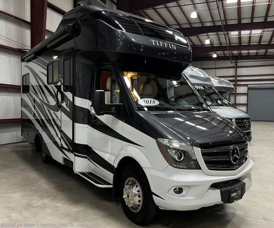 Email now about this 2018 Tiffin Wayfarer 24BW! Used 2018 Tiffin Wayfarer 24BW available in Port St. Lucie, Florida