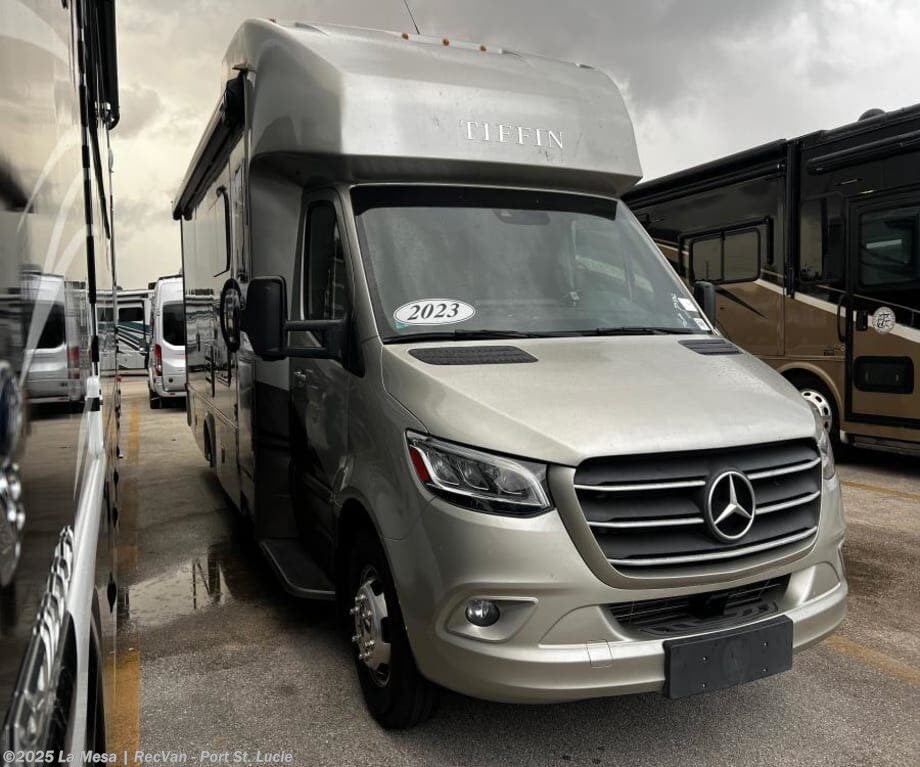 Email now about this 2023 Tiffin Wayfarer 25RW! Used 2023 Tiffin Wayfarer 25RW available in Port St. Lucie, Florida