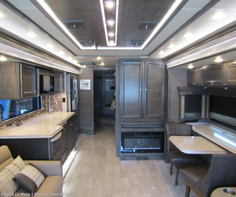 Used 2022 Tiffin Phaeton 36SH available in Port St. Lucie, Florida