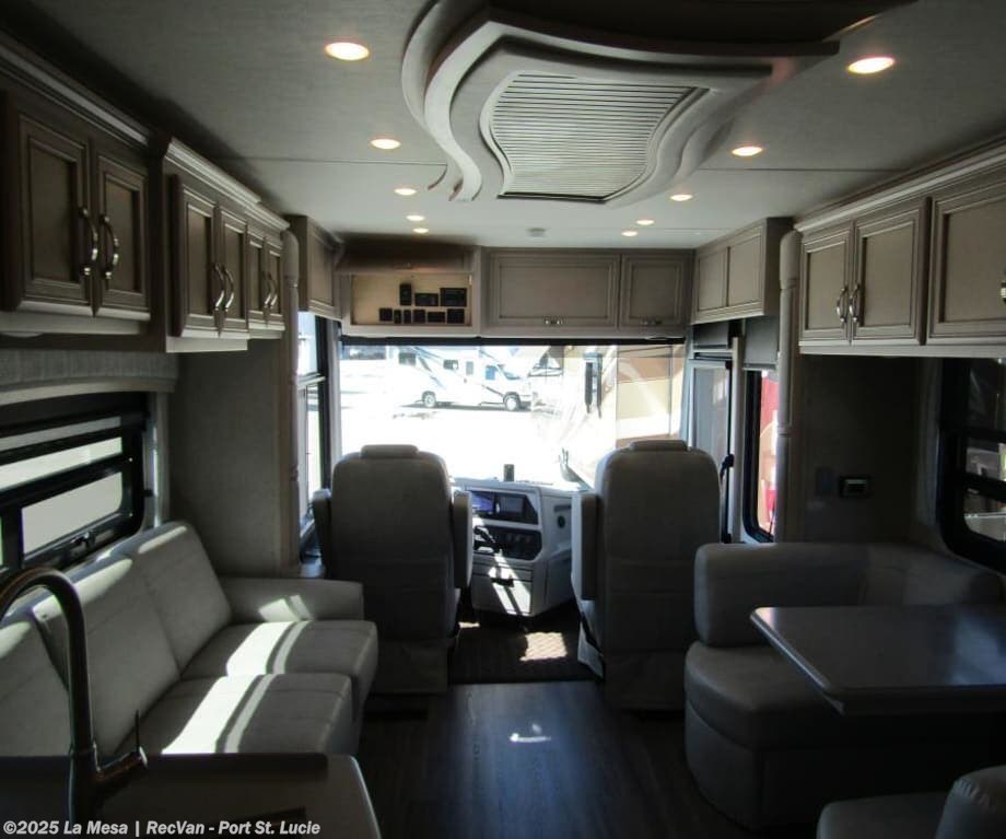 Contact us now about this 2023 Newmar Kountry Star 3426! 2023 Kountry Star 3426 by Newmar from La Mesa | RecVan - Port St. Lucie in Port St. Lucie, Florida