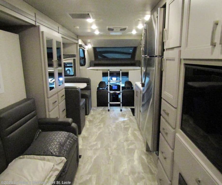 Contact us now about this 2024 Thor Motor Coach Omni 4X4 AX29! 2024 Omni 4X4 AX29 by Thor Motor Coach from La Mesa | RecVan - Port St. Lucie in Port St. Lucie, Florida