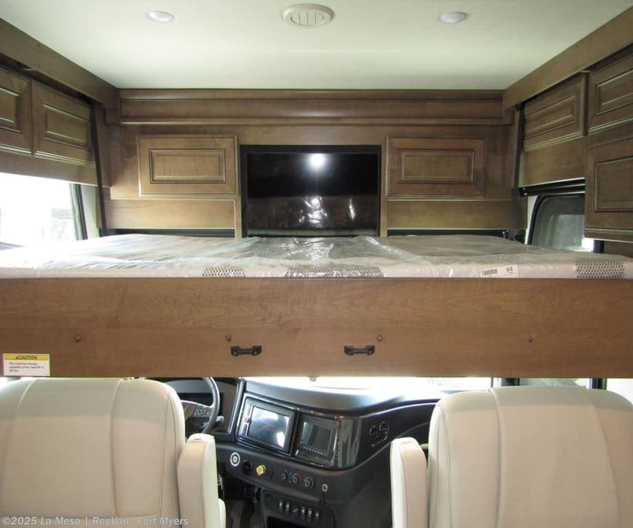 New 2026 Fleetwood Discovery LXE 40M-LXE available in Fort Myers, Florida