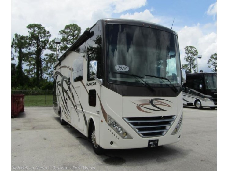 Email now about this 2019 Thor Motor Coach Hurricane 33X! Used 2019 Thor Motor Coach Hurricane 33X available in Fort Myers, Florida