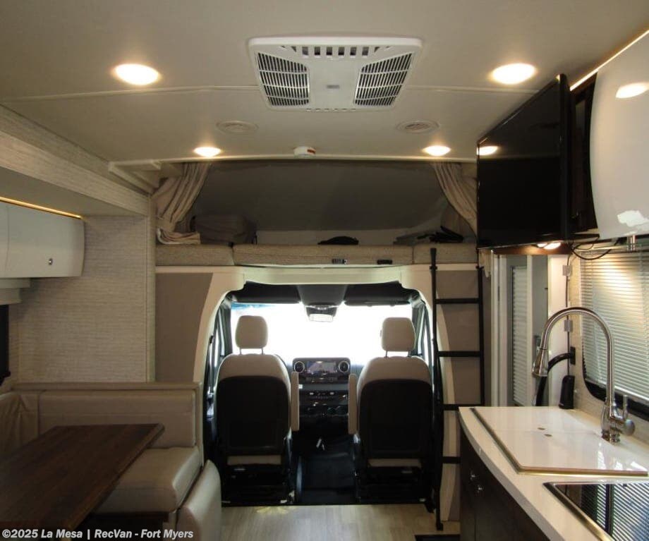 Contact us now about this 2023 Winnebago View 24J! 2023 View 24J by Winnebago from La Mesa | RecVan - Fort Myers in Fort Myers, Florida