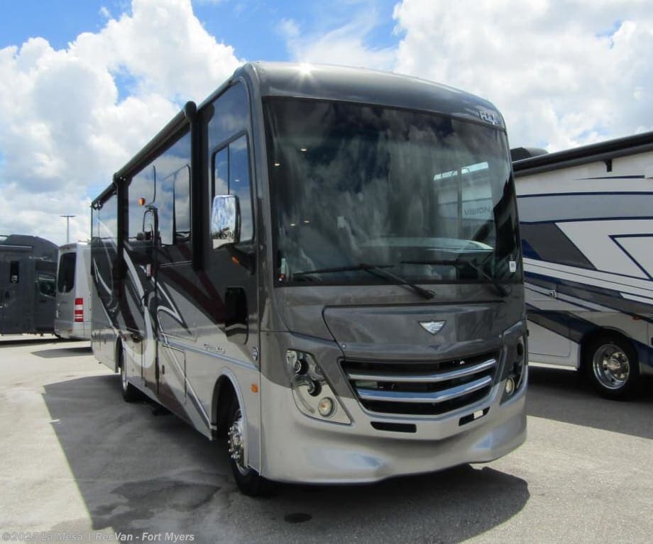 Email now about this 2024 Fleetwood Flex 32S! Used 2024 Fleetwood Flex 32S available in Fort Myers, Florida