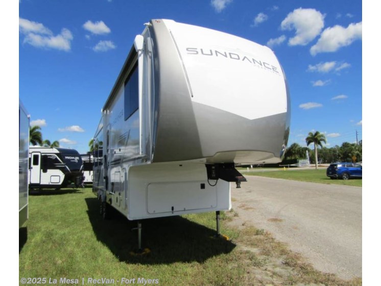 Email now about this 2026 Heartland Sundance 29RLCS! New 2026 Heartland Sundance 29RLCS available in Fort Myers, Florida