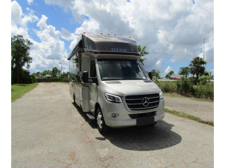 Email now about this 2024 Tiffin Wayfarer 25RW! Used 2024 Tiffin Wayfarer 25RW available in Fort Myers, Florida