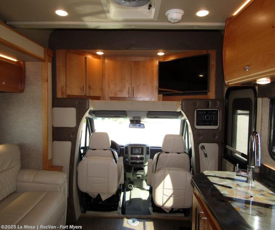 Contact us now about this 2017 Tiffin Wayfarer 24QW! 2017 Wayfarer 24QW by Tiffin from La Mesa | RecVan - Fort Myers in Fort Myers, Florida