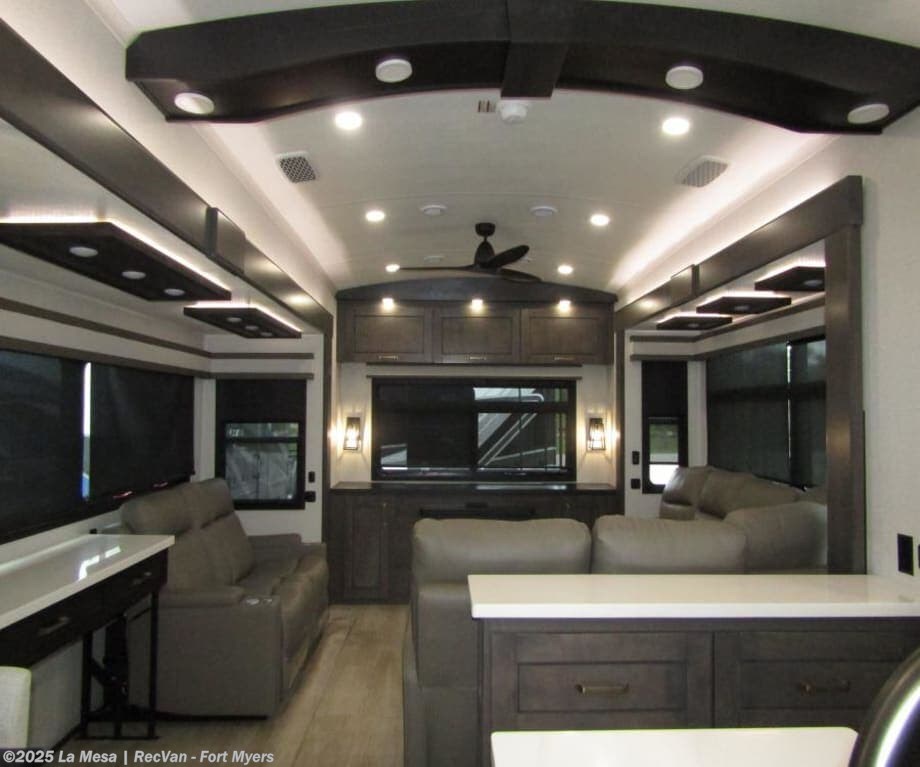 Call now about this 2026 Heartland Bighorn 38RE! 2026 Heartland Bighorn 38RE - New Fifth Wheel For Sale by La Mesa | RecVan - Fort Myers in Fort Myers, Florida