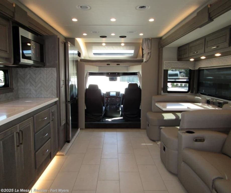 Contact us now about this 2026 Renegade RV Verona LE 40LRB! 2026 Verona LE 40LRB by Renegade RV from La Mesa | RecVan - Fort Myers in Fort Myers, Florida