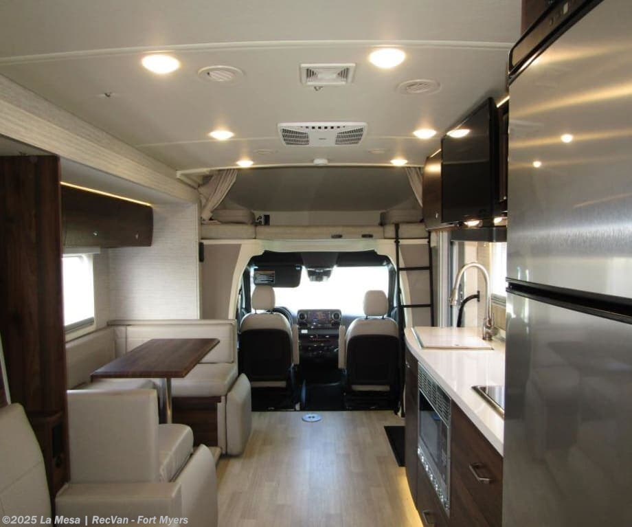 Contact us now about this 2023 Winnebago View 24D! 2023 View 24D by Winnebago from La Mesa | RecVan - Fort Myers in Fort Myers, Florida