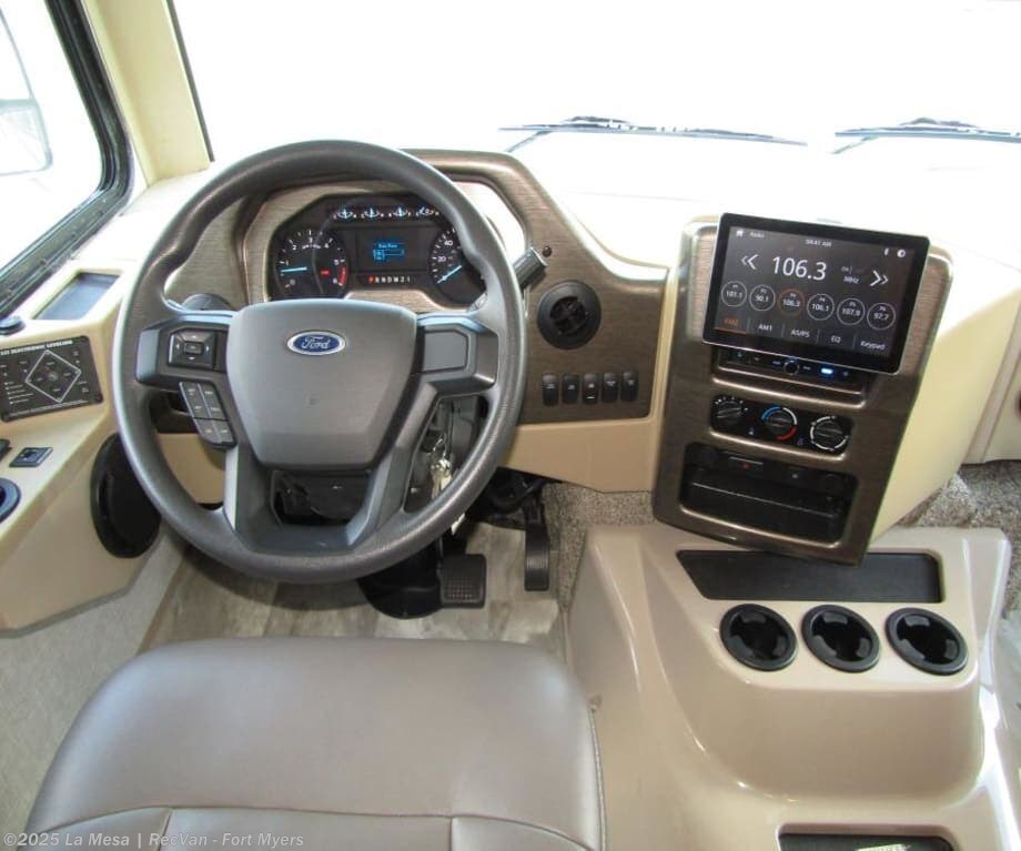 Call now about this 2021 Thor Motor Coach Windsport 29M! 2021 Thor Motor Coach Windsport 29M - Used Class A For Sale by La Mesa | RecVan - Fort Myers in Fort Myers, Florida