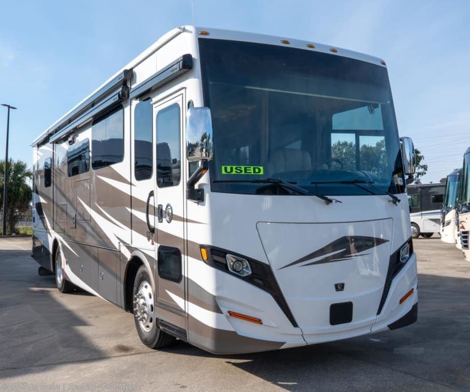 Email now about this 2023 Tiffin Allegro Red 33AA! Used 2023 Tiffin Allegro Red 33AA available in Fort Myers, Florida