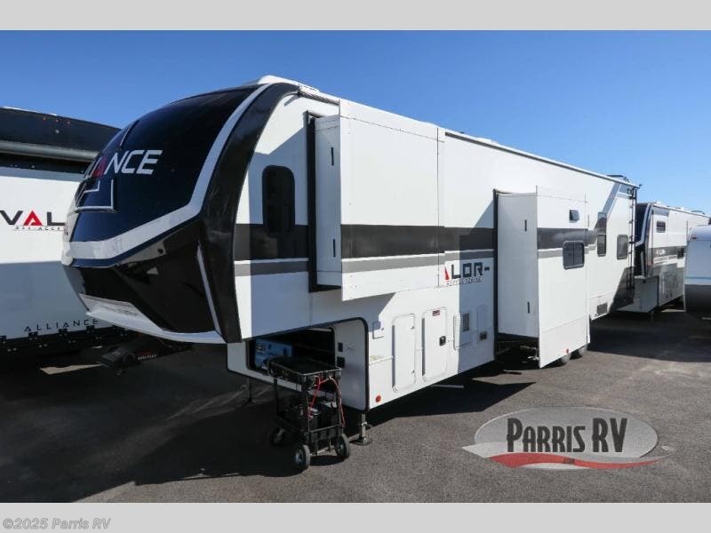 Contact us now about this 2026 Alliance RV Valor All-Access 35A14! 2026 Valor All-Access 35A14 by Alliance RV from Parris RV in Murray, Utah