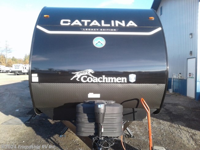 2024 Catalina Legacy Edition 323BHDSCK by Coachmen from Friendship RV Inc. in Friendship, Wisconsin