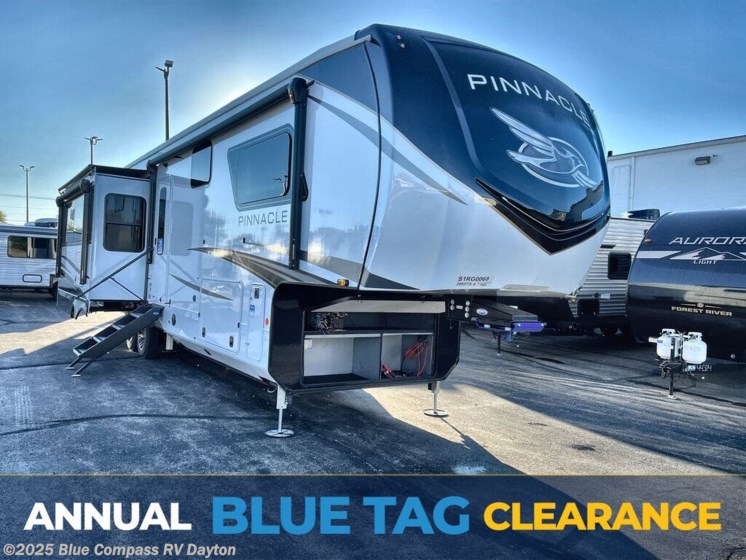 Email now about this 2025 Jayco Pinnacle 38KPTS! New 2025 Jayco Pinnacle 38KPTS available in New Carlisle, Ohio