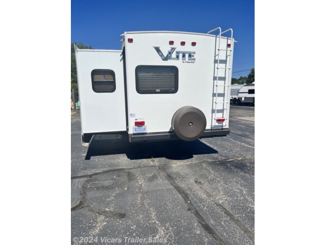 2014 Flagstaff V-Lite 30WFKSS by Forest River from Vicars Trailer Sales in Taylor, Michigan